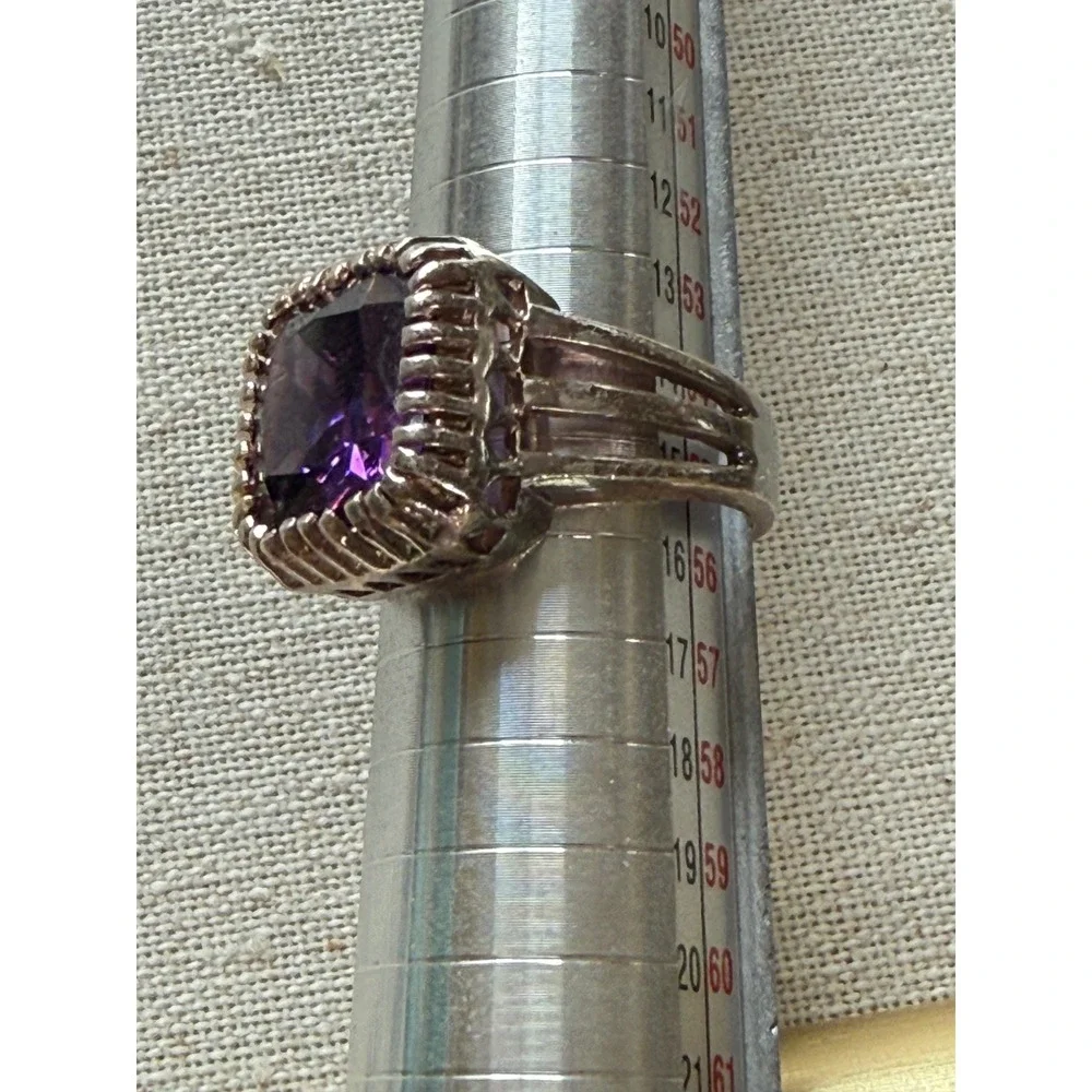 Vintage Style Purple Cushion Cut Cocktail Ring Silver Tone Split Shank Size 7